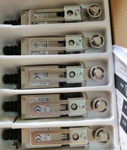 Công tắc hành trình SHL-W255 Omron