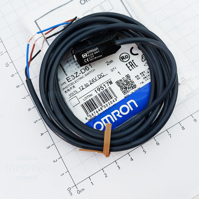 Cảm Biến Quang E3Z-D61 omron